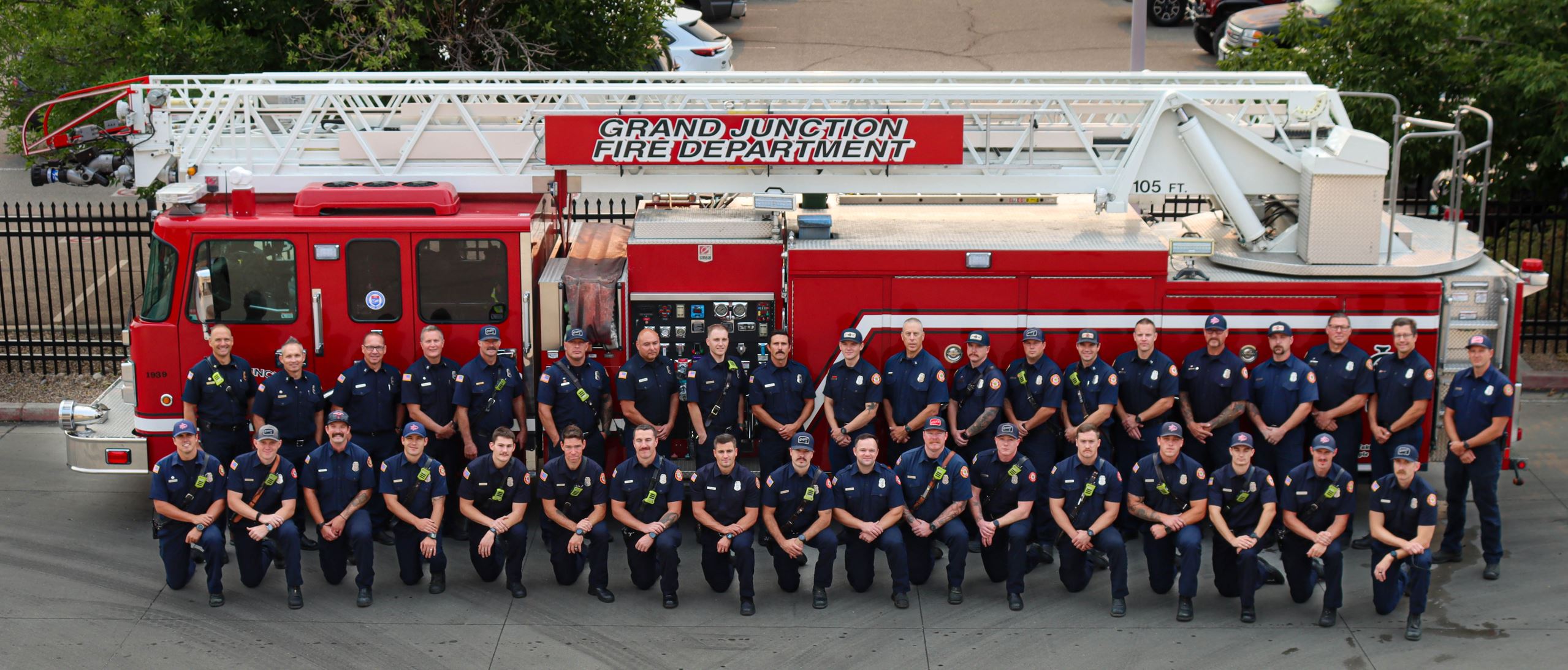 sTATION 1 bLACK cREW wEB